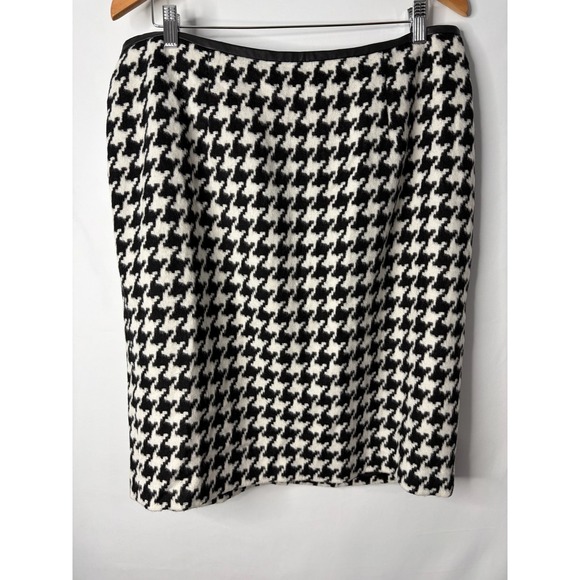 Talbots Dresses & Skirts - Talbots Houndstooth Wool Blend Pencil Skirt 16W Old Money Faux Leather Trim